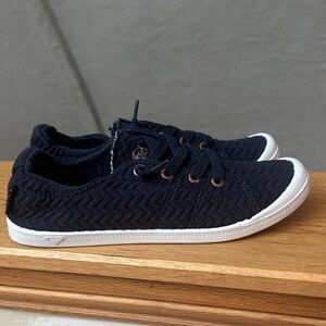 Roxy Dark Blue Knit Sneakers with White Soles